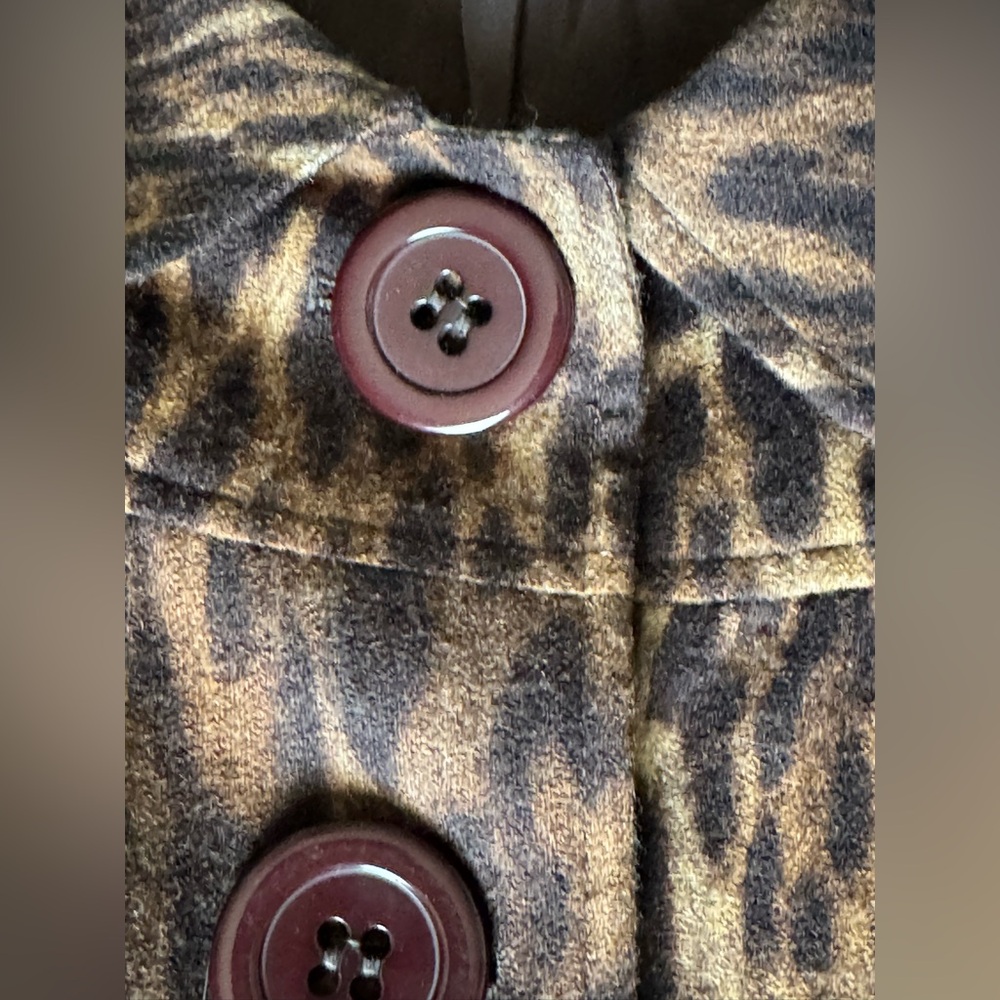Leopard large button down lined jacket - Picture 3 of 6